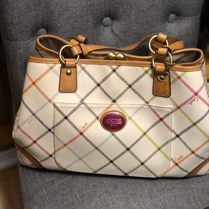 Cute Coach Tote Purse 😍
